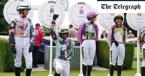 kneeling jockey|Goodwood winner takes the knee with black power salute